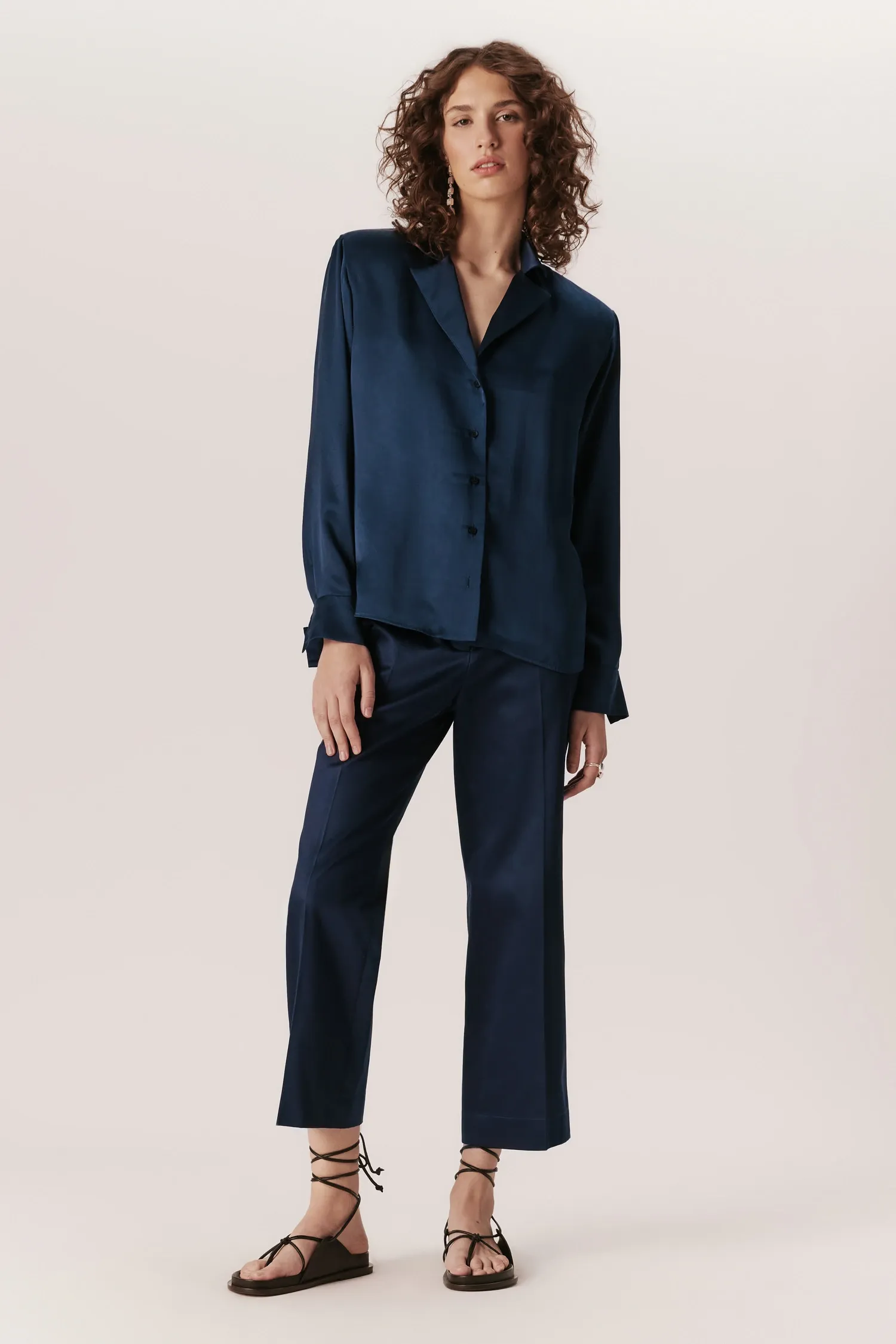 007299_CAMISA_CETIM_LAPELA_E_OMBREIRA_MARINHO_ANDREAMARQUES -1-